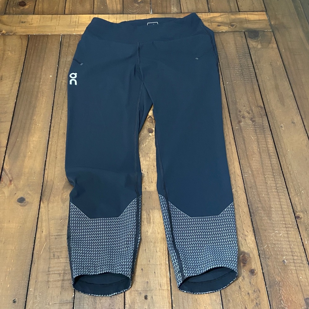On Running Tights Womens Medium Black Reflective Geometric Cropped Leggings M